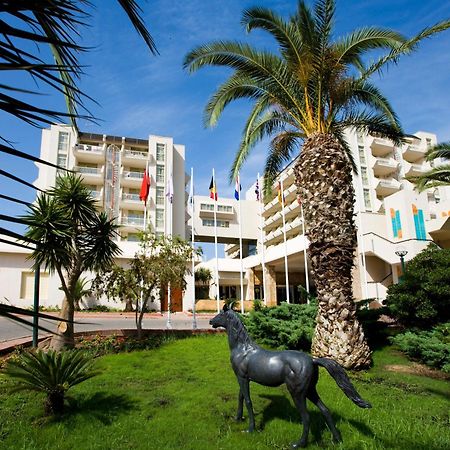 קוסדסי Fantasia Deluxe Hotel מראה חיצוני תמונה