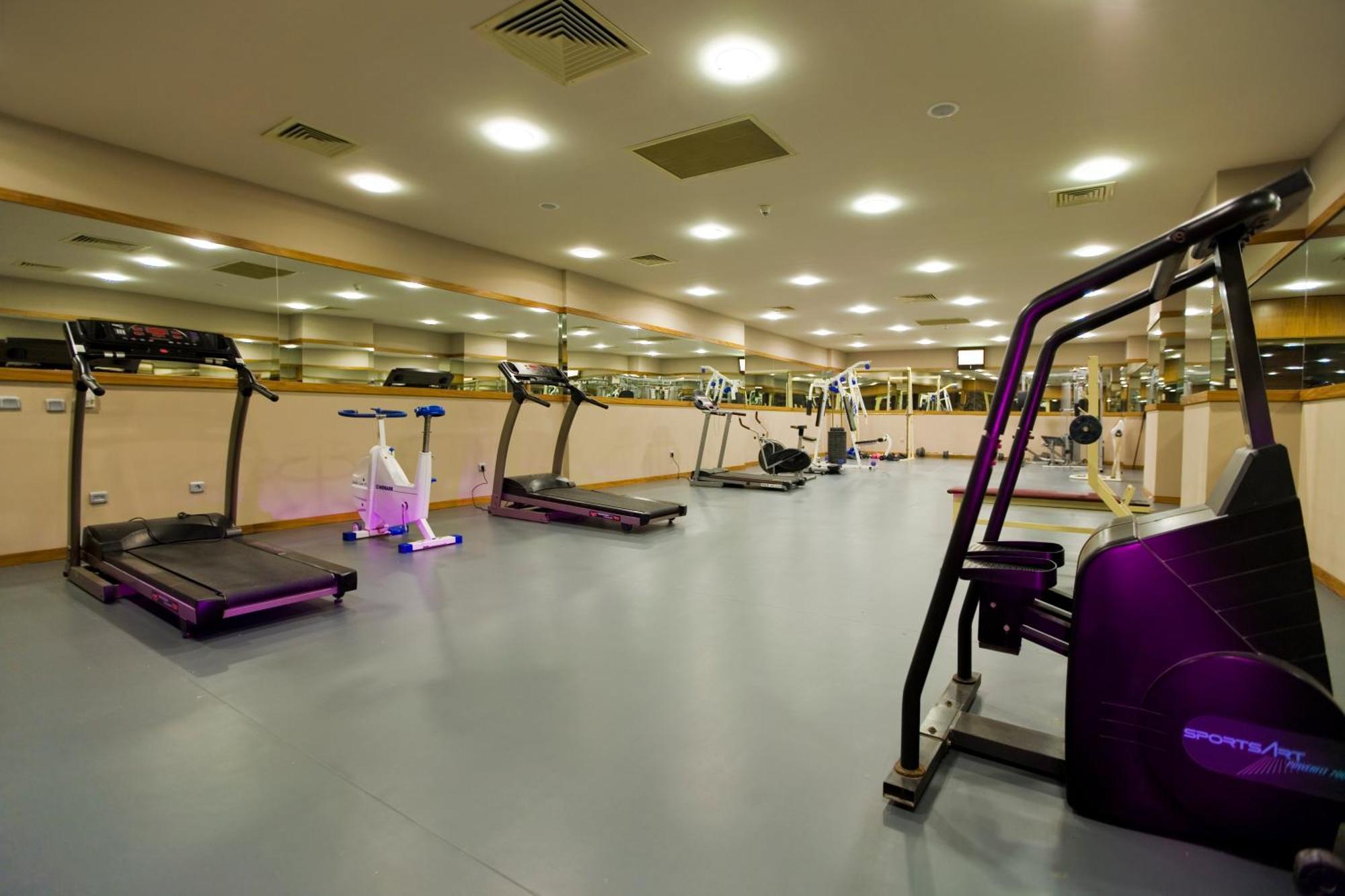 קוסדסי Fantasia Deluxe Hotel מראה חיצוני תמונה