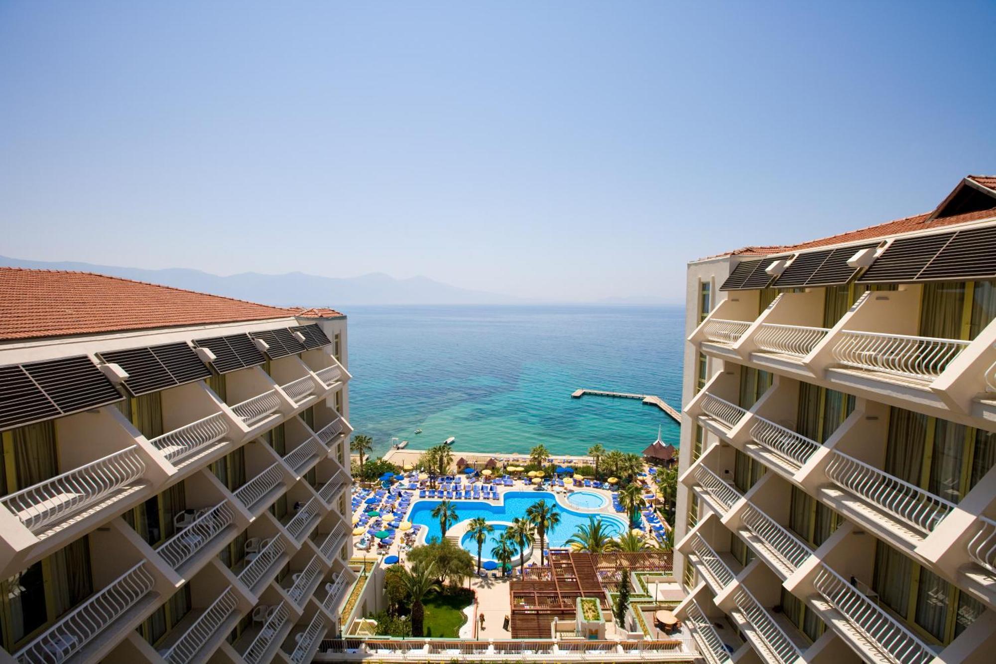 קוסדסי Fantasia Deluxe Hotel מראה חיצוני תמונה
