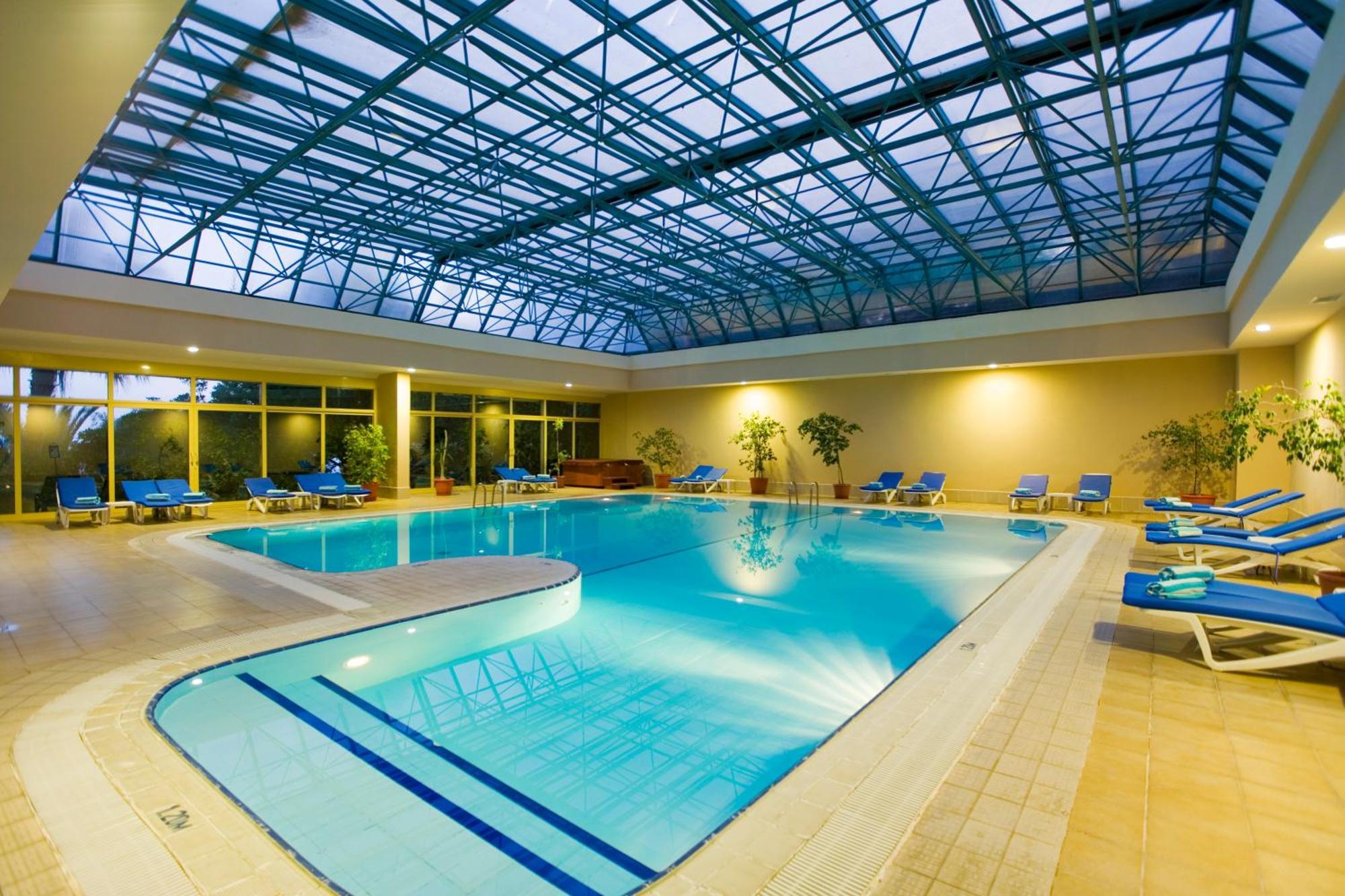 קוסדסי Fantasia Deluxe Hotel מראה חיצוני תמונה