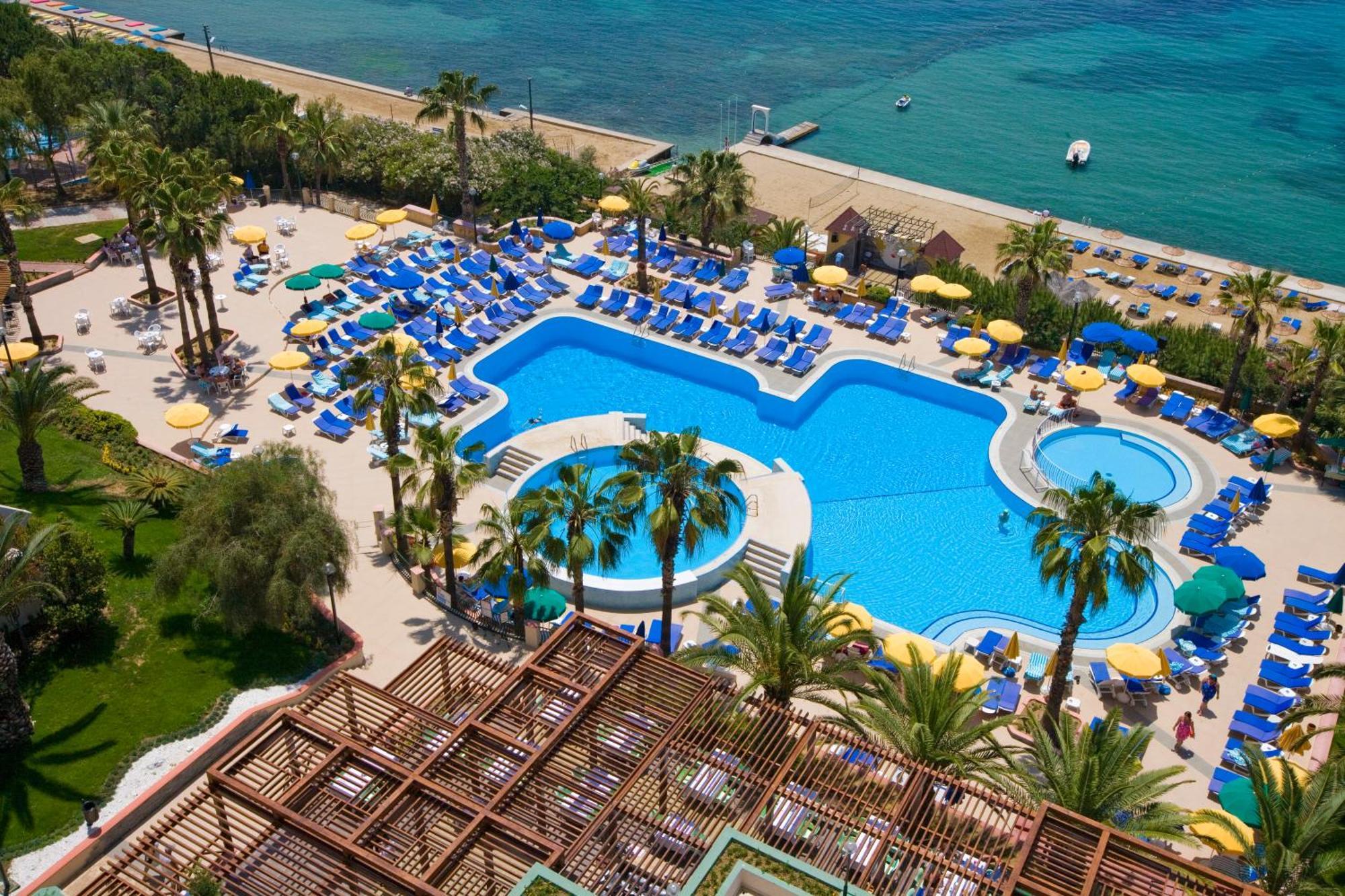 קוסדסי Fantasia Deluxe Hotel מראה חיצוני תמונה