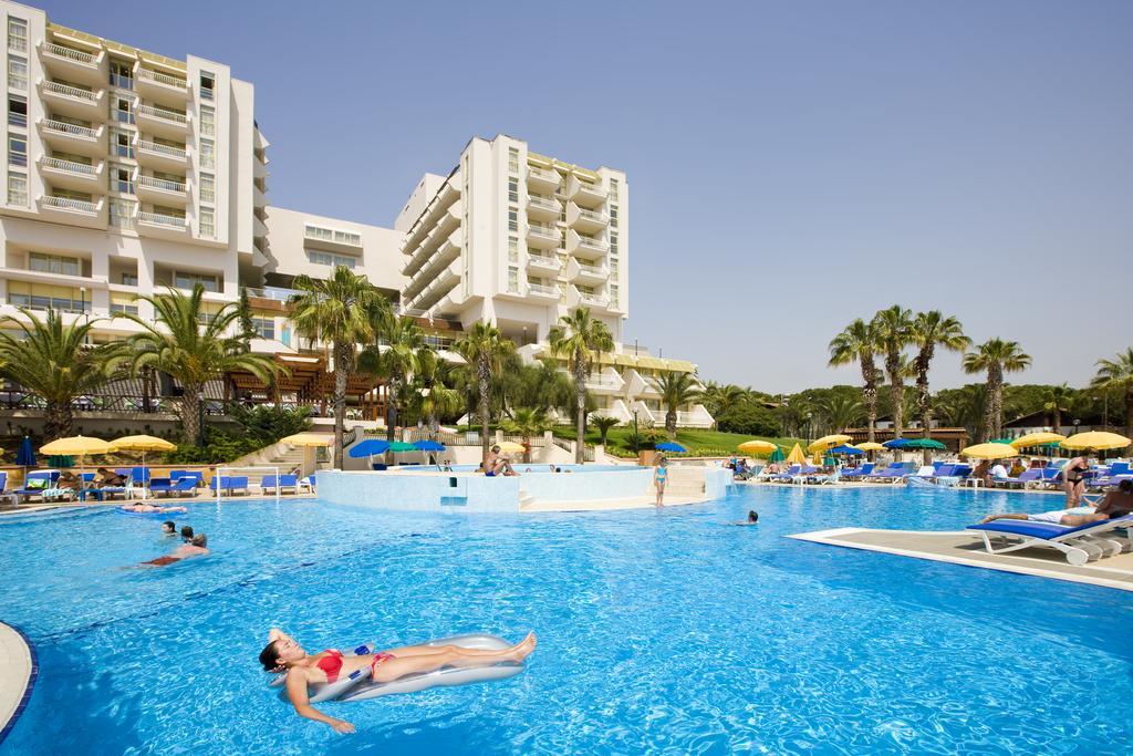 קוסדסי Fantasia Deluxe Hotel מראה חיצוני תמונה