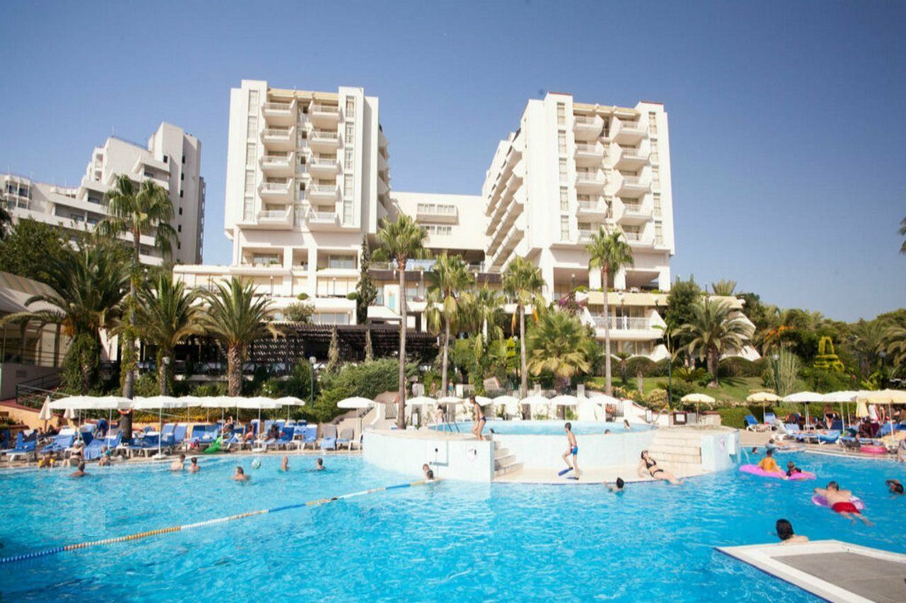 קוסדסי Fantasia Deluxe Hotel מראה חיצוני תמונה